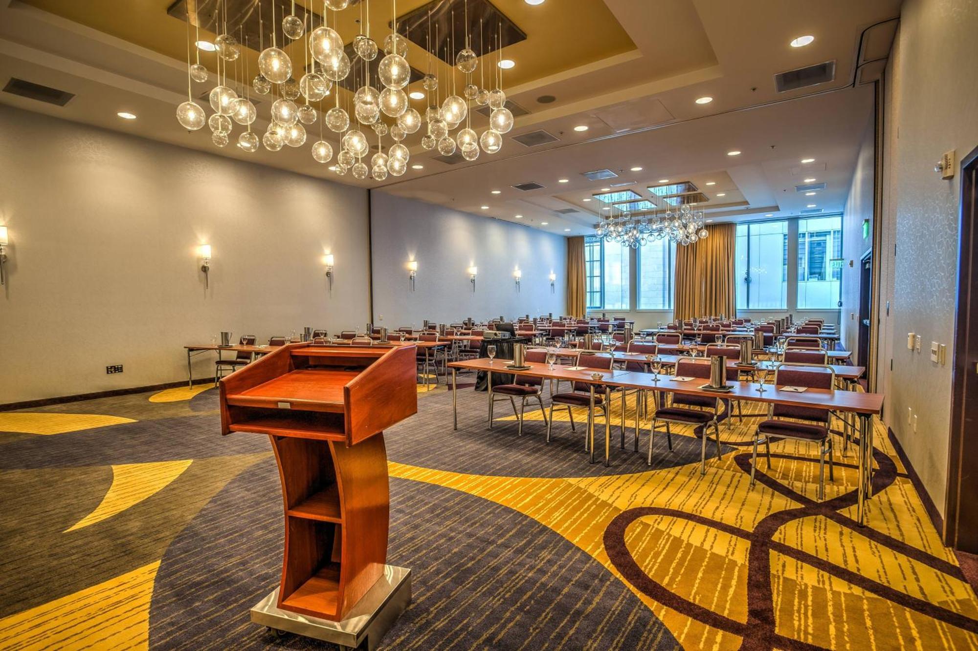 Courtyard By Marriott Portland City Center Екстер'єр фото