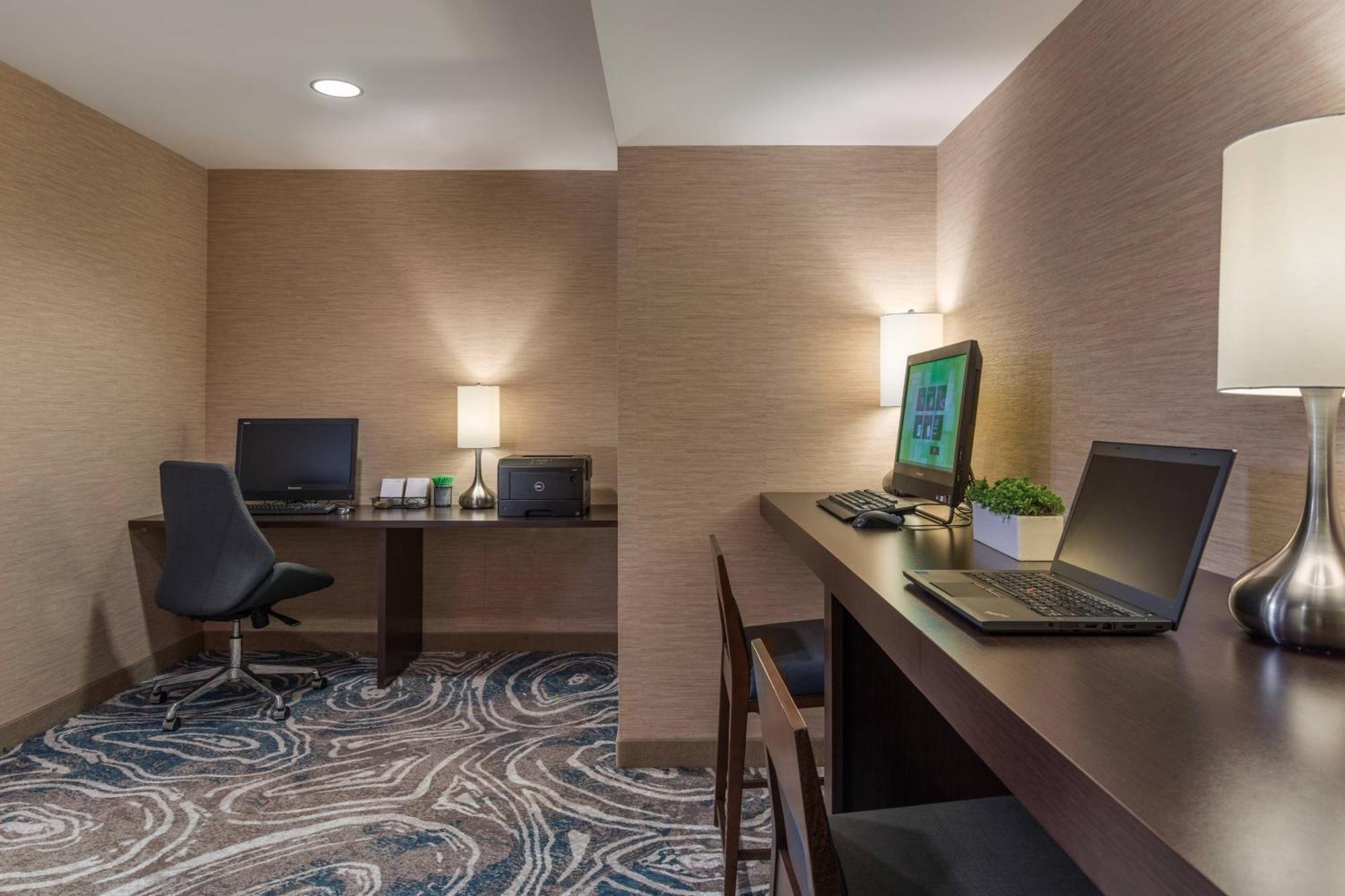 Courtyard By Marriott Portland City Center Екстер'єр фото